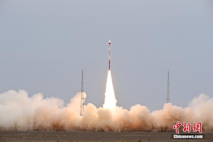 北京時(shí)間2023年8月10日12時(shí)03分，谷神星一號(hào)遙七運(yùn)載火箭在我國(guó)酒泉衛(wèi)星發(fā)射中心成功發(fā)射升空，將搭載的西光壹號(hào)01星等7顆衛(wèi)星順利送入預(yù)定軌道，發(fā)射任務(wù)獲得圓滿成功。此次任務(wù)是谷神星一號(hào)運(yùn)載火箭第7次飛行。汪江波 攝