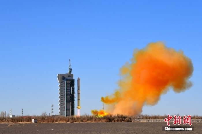 北京時間2023年11月16日11時55分，我國在酒泉衛(wèi)星發(fā)射中心使用長征二號丙運(yùn)載火箭，成功將新一代海洋水色觀測衛(wèi)星發(fā)射升空，衛(wèi)星順利進(jìn)入預(yù)定軌道，發(fā)射任務(wù)獲得圓滿成功。此次任務(wù)是長征系列運(yùn)載火箭第497次飛行。汪江波 攝