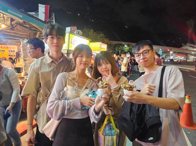 梅花糕受到臺灣年輕人的喜愛。圖片來源：臺灣“中時新聞網”游定剛攝