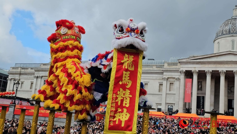 倫敦新春慶典現(xiàn)場。人民網(wǎng) 郭錦標(biāo)、楊浩鵬攝