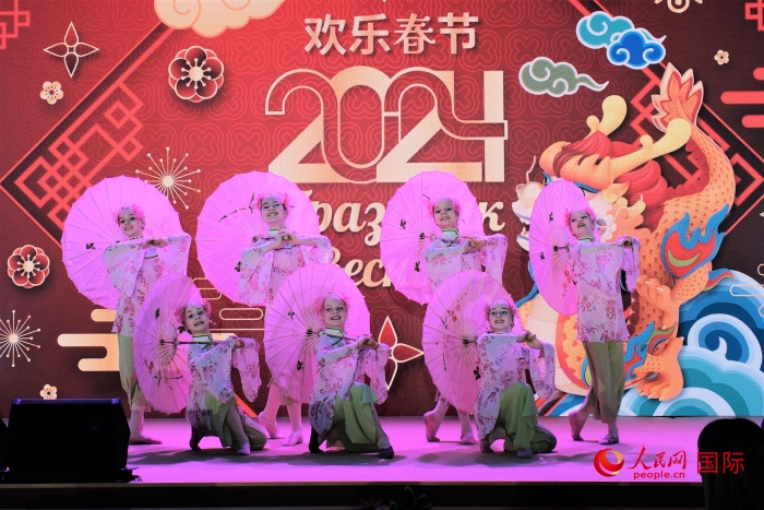 活動(dòng)現(xiàn)場(chǎng)的精彩演出。于子恒攝