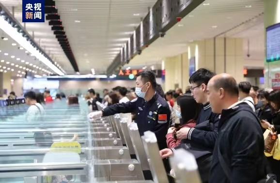 灣區(qū)速評丨多項(xiàng)數(shù)據(jù)破紀(jì)錄 人才何以在灣區(qū)成潮？