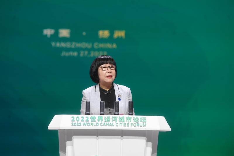 人民網(wǎng)黨委委員、監(jiān)事會(huì)主席唐維紅在大會(huì)上發(fā)言。邵丹攝