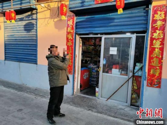 圖為犯罪嫌疑人指認(rèn)現(xiàn)場(chǎng)?！∏嗪Ｊ」矎d森林警察總隊(duì)刑偵治安支隊(duì)供圖