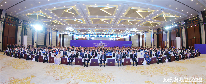 2025年7月5日，以“人與自然和諧共生——共商全球發(fā)展綠色轉(zhuǎn)型”為主題的2025年生態(tài)文明貴陽國際論壇在貴陽隆重開幕。圖為開幕式現(xiàn)場。貴州日報天眼新聞記者 杜朋城 攝.jpg