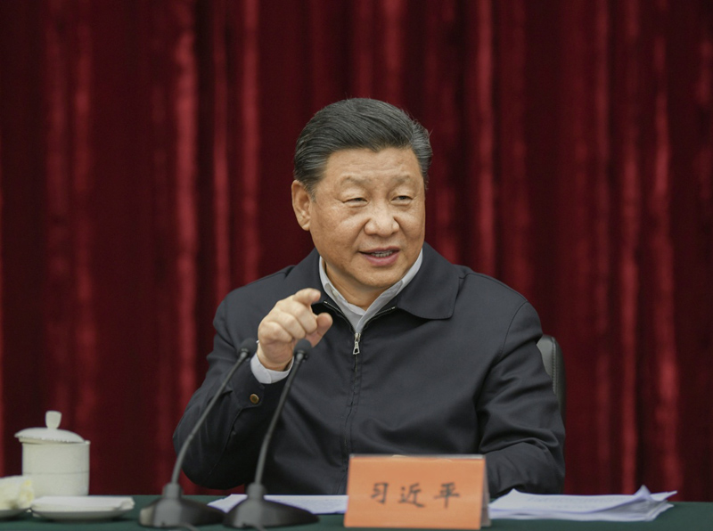 2019年4月15日至17日，中共中央總書記、國家主席、中央軍委主席習(xí)近平在重慶考察，并主持召開解決“兩不愁三保障”突出問題座談會(huì)。這是4月16日下午，習(xí)近平主持召開解決“兩不愁三保障”突出問題座談會(huì)并發(fā)表重要講話。新華社記者 謝環(huán)馳 攝