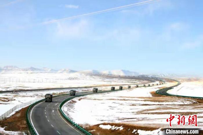 高原汽車兵里的“許三多”:從“拖后腿”到“收尾車”駕駛員