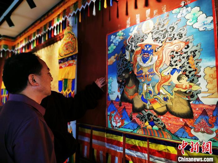 探訪青?！盁嶝曀嚾酥摇保好耖g畫師傾力傳承人類“非遺”