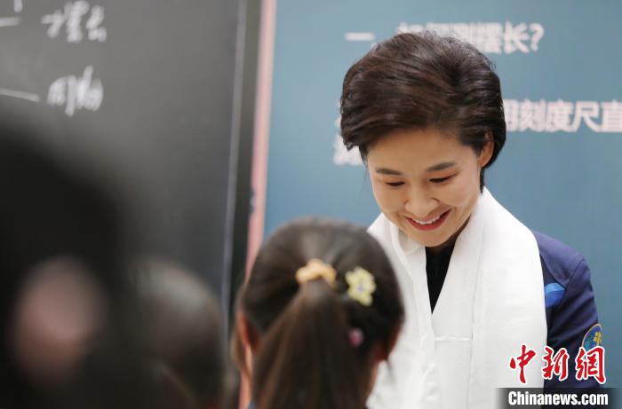 中國首位女航天員劉洋首訪“五彩神箭之鄉(xiāng)”青海尖扎