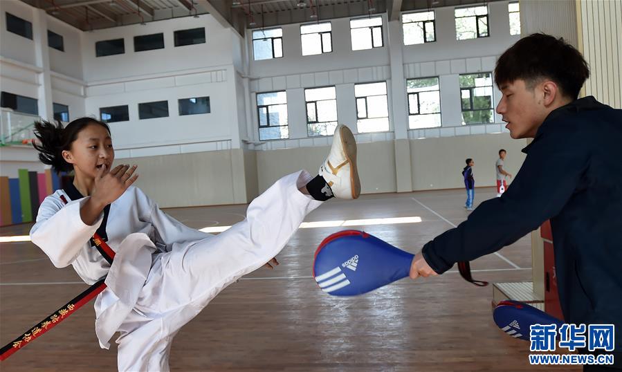 (社會(huì))(2)西藏首個(gè)省級青少年宮揭牌