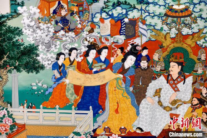 圖為5月16日，展覽中的新創(chuàng)唐卡作品(局部)?！±盍?攝