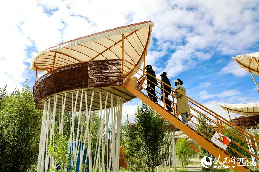 西普農博園里的鳥巢餐廳。人民網記者 次仁羅布攝