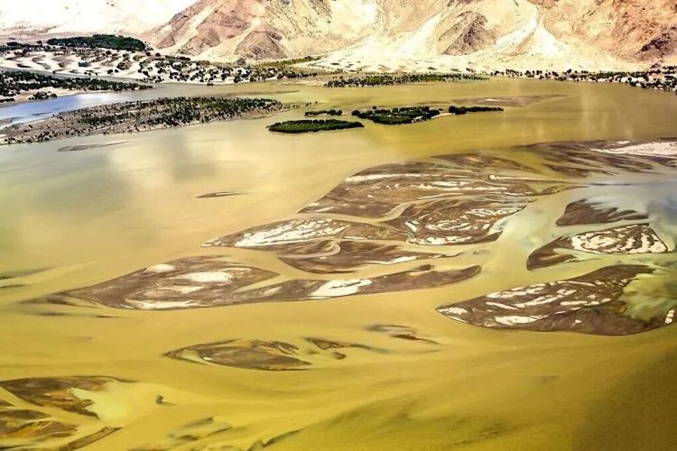 懂西藏的人，一定不會(huì)錯(cuò)過(guò)林芝的秋天