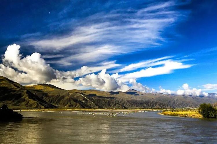 懂西藏的人，一定不會(huì)錯(cuò)過(guò)林芝的秋天